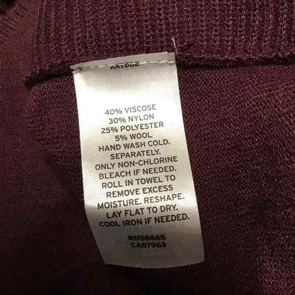 Caslon Woman's Small Maroon Turtleneck Tunic Sweater Long Sleeve Curved Hem NWOT - Picture 7 of 15